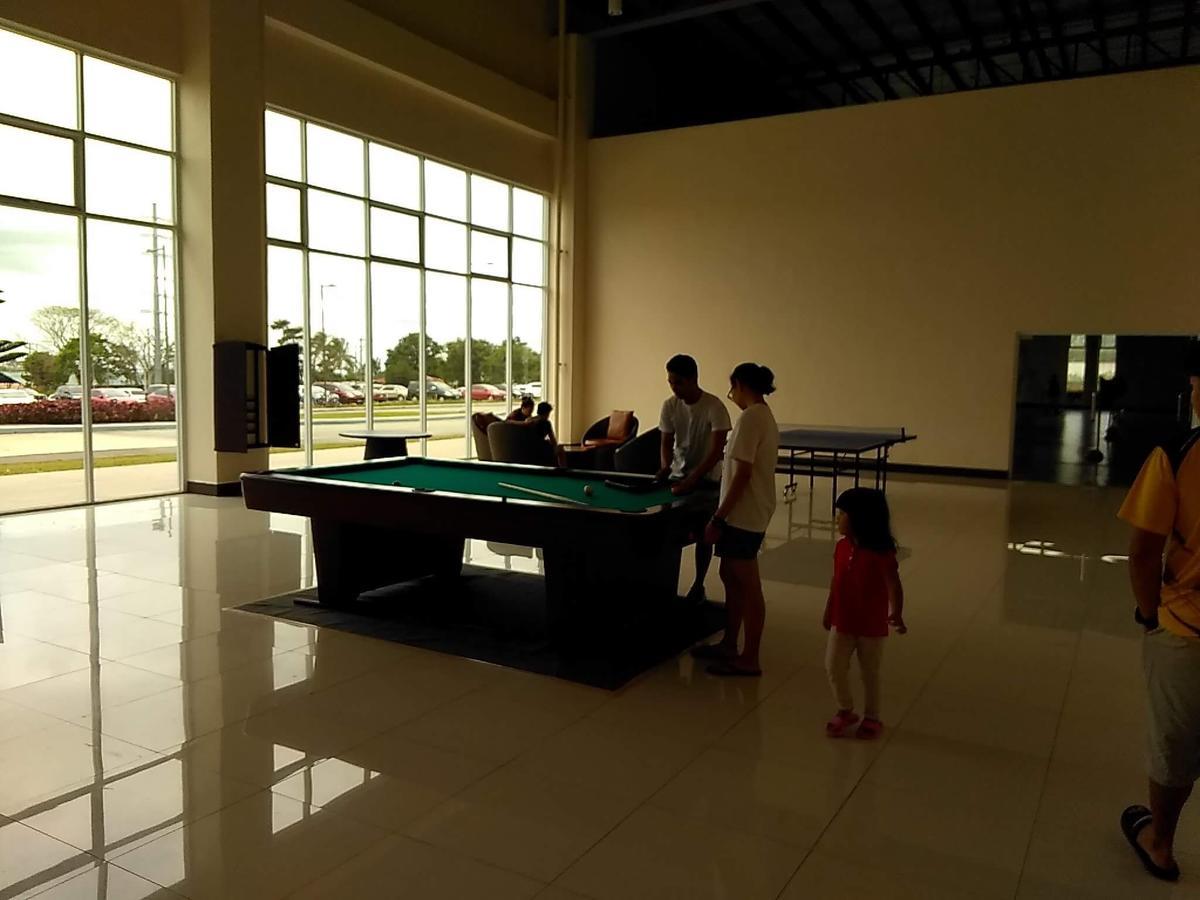 Holy Family Condo At Wind Residences,Tagaytay Tagaytay City Exterior foto